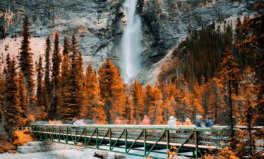 Yoho Tour – Emerald Lake, Wapta Falls, Takakkaw Falls