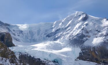 Icefield Tour – Bow Lake, Peyto Lake, Athabasca Glacier, Sunwapta Falls, Athabasca Falls (Optional Columbia Icefield Adventure)